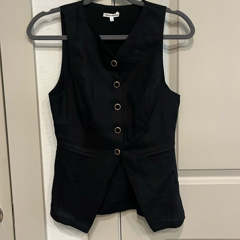 Reformation Aspen Linen Top Size 4 in Black